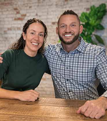 David and Erin Arendt, Vintage Auctions | Metals Mining Review | Top Gold and Silver Dealer