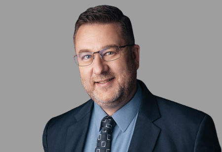 Industry 4.0: Navigating Disruptive Technologies in Manufacturing Industry 4.0: Navigating Disruptive Technologies in Manufacturing